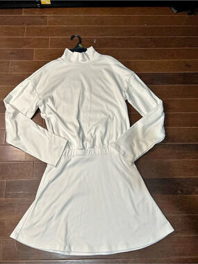 Women's White Mini Dress Size Medium